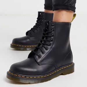 Dr martens luana combat boot